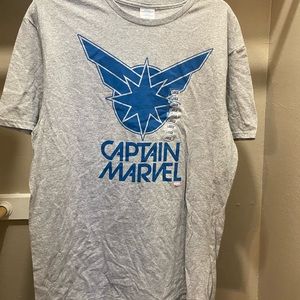 Large captain marvel tshirt